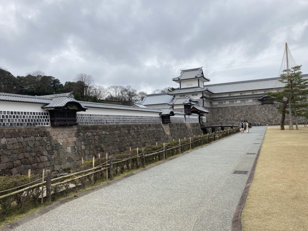 Kanazawa Castle Park | Best place for strolling in Japanese historical atmosphere